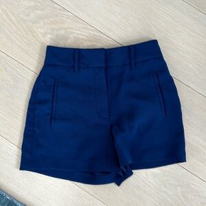 Wilfred shorts from Aritzia